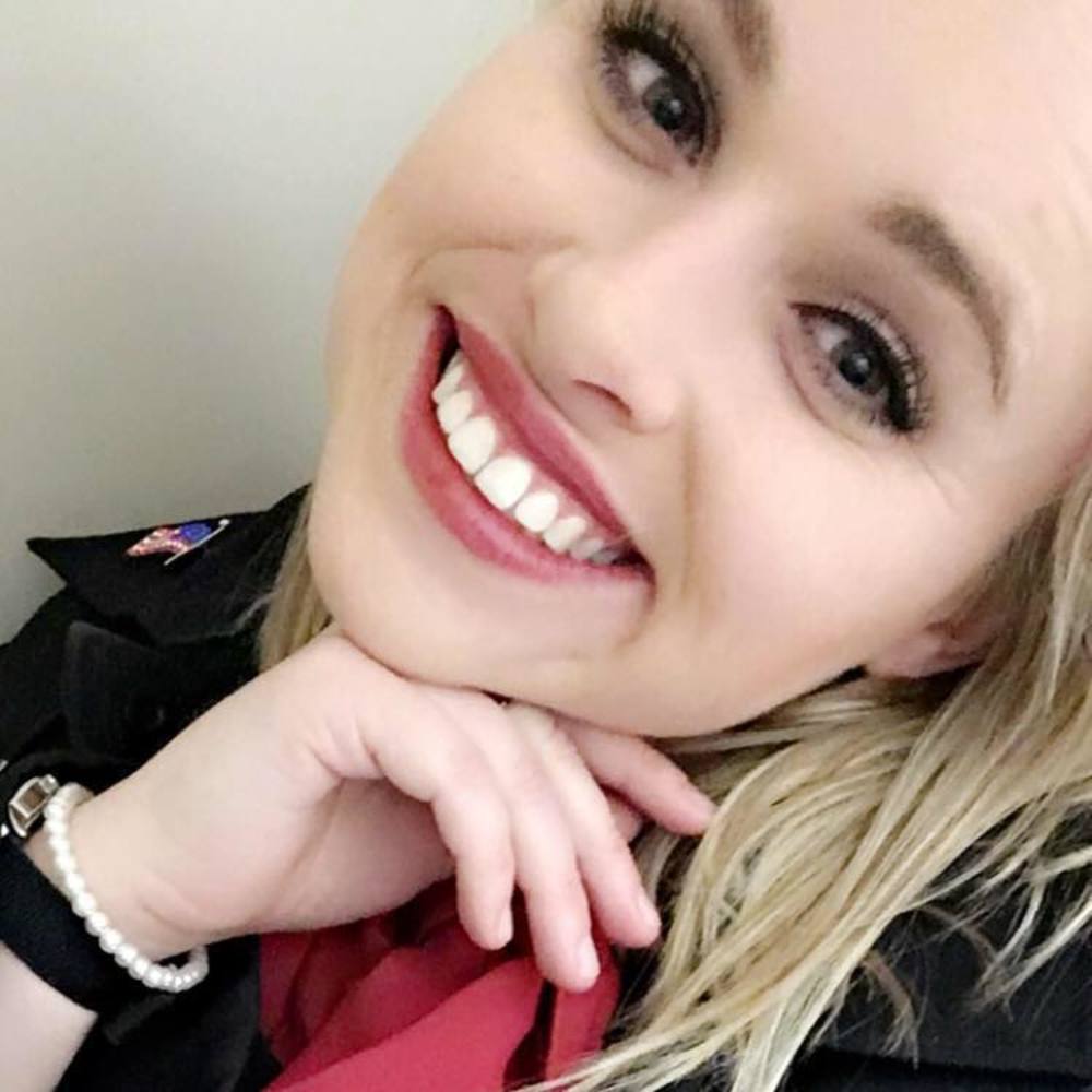 Meet your Posher, Kayla